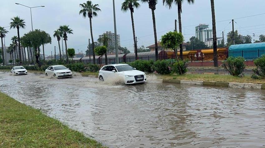 Sağanak ve fırtına uyarısı geldi! AKOM ve Meteoroloji açıkladı: Kuvvetli olacak