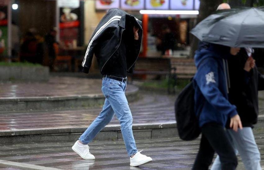 Sağanak ve fırtına uyarısı geldi! AKOM ve Meteoroloji açıkladı: Kuvvetli olacak