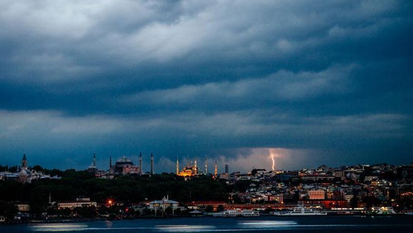 Meteoroloji'den gök gürültülü sağanak yağış ve fırtına uyarısı geldi!