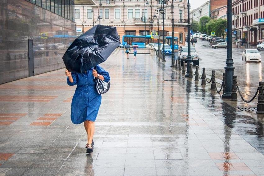 Meteoroloji'den gök gürültülü sağanak yağış ve fırtına uyarısı geldi!