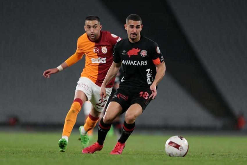 G.Saray ve F.Bahçe maçlarında gol kararları doğru mu? Eski hakemler açıkladı!