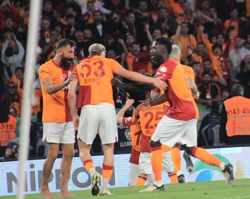 G.Saray ve F.Bahçe maçlarında gol kararları doğru mu? Eski hakemler açıkladı!