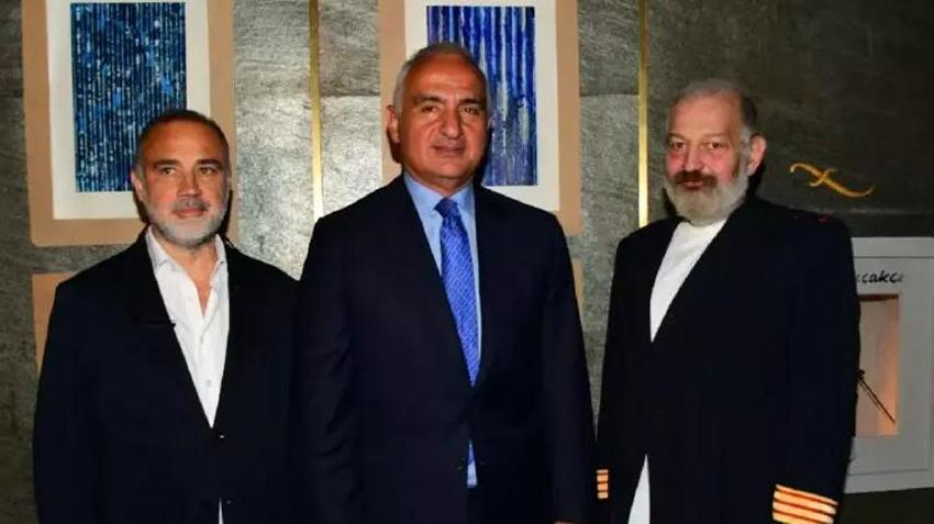 Yunanistan'da ünlüler ev alma yarışına girdi!