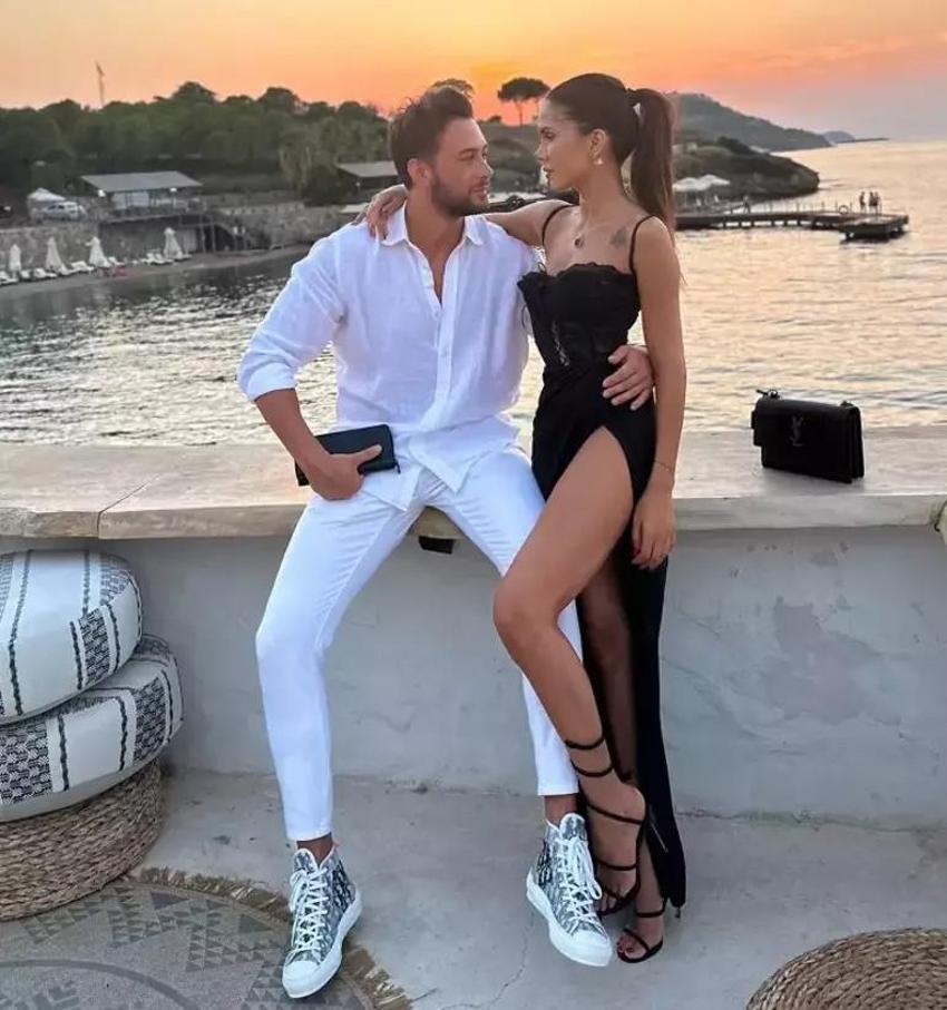 Ayşegül Çınar Furkan Çalıkoğlu'ndan olaylı şekilde boşanmıştı! Yeni aşkı ile boy gösterdi