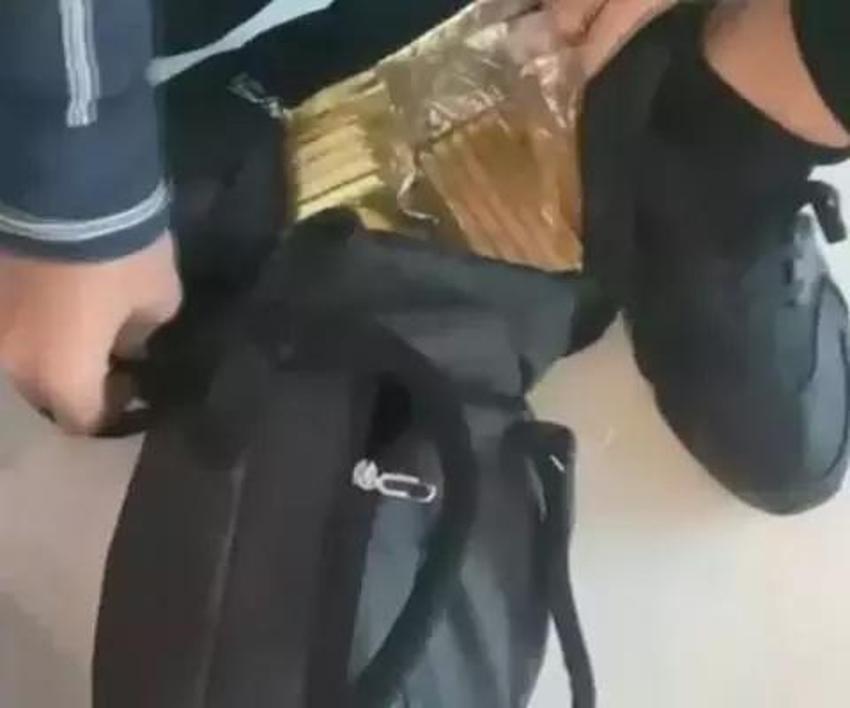 İstanbul Havalimanı'nda 73 kilo külçe altın bebek arabasından çıktı