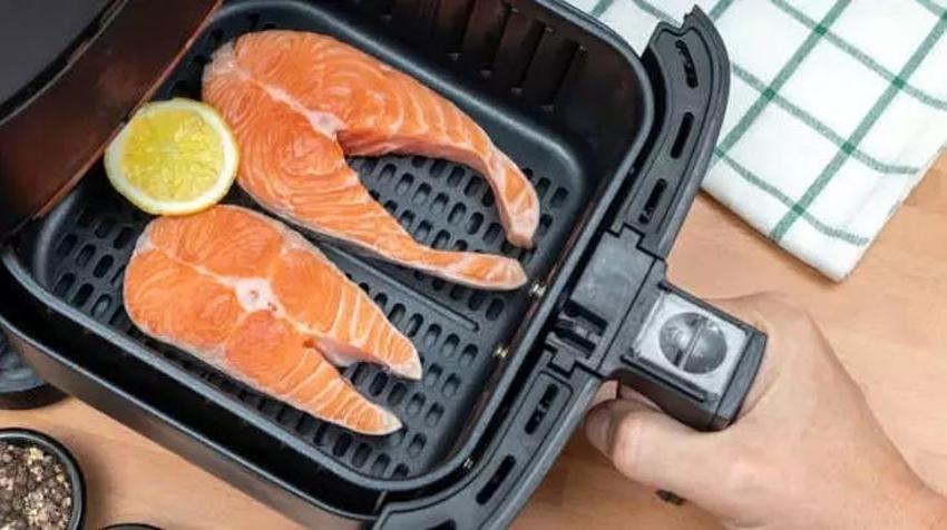 Airfryer'ı makineye attırmayan tüyo; Sadece 3 dilimi hazneye bırakın, kurumuş yağ bırakmasın