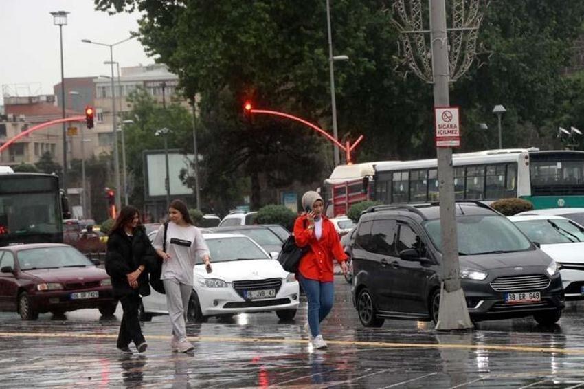 Kar ve sağanak geri geliyor! Meteoroloji yeni hava durumu haritasını yayımladı! İstanbul, Ankara ve İzmir'i vuracak