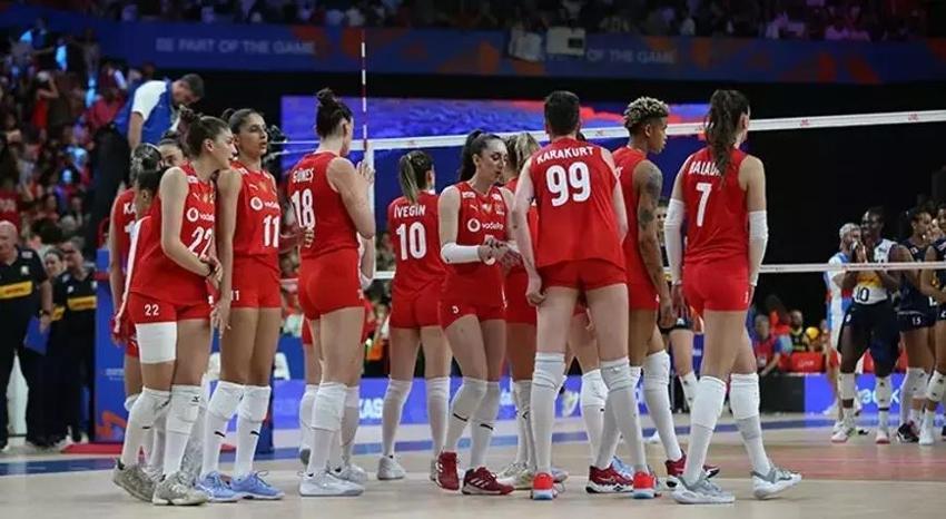 Türkiye Fransa voleybol maçı ne zaman, saat kaçta, hangi kanalda? Türkiye Fransa voleybol maçı canlı izle!