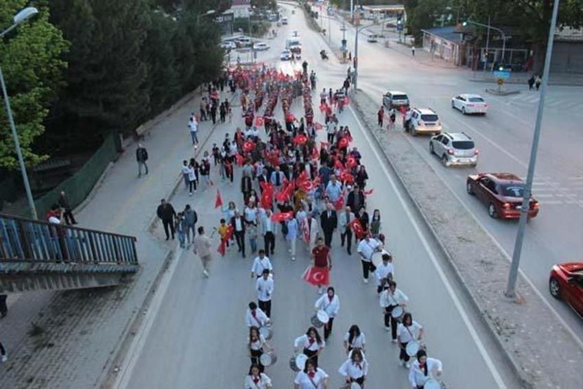 Milli mücadele ruhu 105 yılında: 19 Mayıs Atatürk'ü Anma, Gençlik ve Spor Bayramı kutlanıyor...