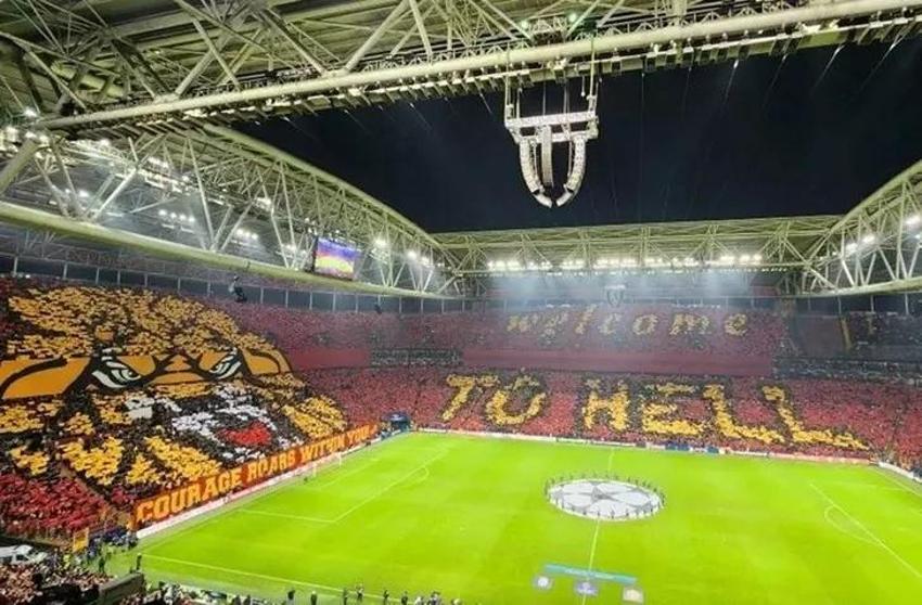 Rams Park'ta stadın üstüne halatlar çekildi! UltrAslan'dan dev koreografi geldi