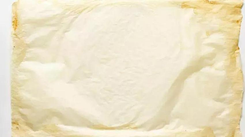 Pişirme kağıdının sağlıklısı bu detayda saklı; alırken kimse dikkat etmiyor! Hormon dengesini altüst ediyor