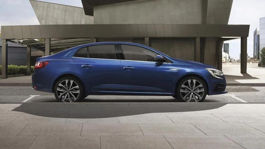 Renault Megane Sedan fiyatları en dibi gördü; Hiçbir Mayıs'ta böyle olmadı