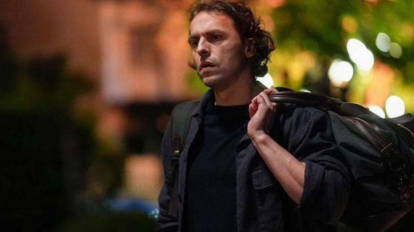 Sandık Kokusu Atilla (Metin Akdülger) neden ayrıldı? Sandık Kokusu Atilla yerine kim gelecek, Metin Akdülger (Atilla) neden diziden ayrılıyor?