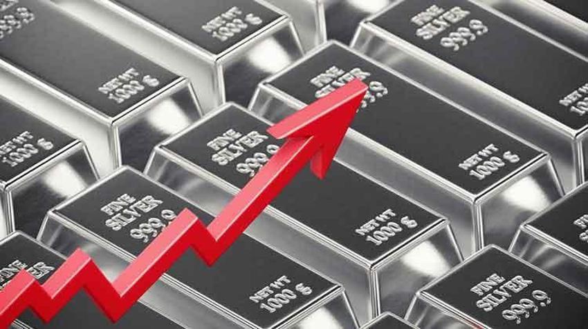 Altının yerini alacak, tarihi zirveye ulaştı! Ekonomistlerden yıl sonu tahmini: 45 dolara çıkabilir