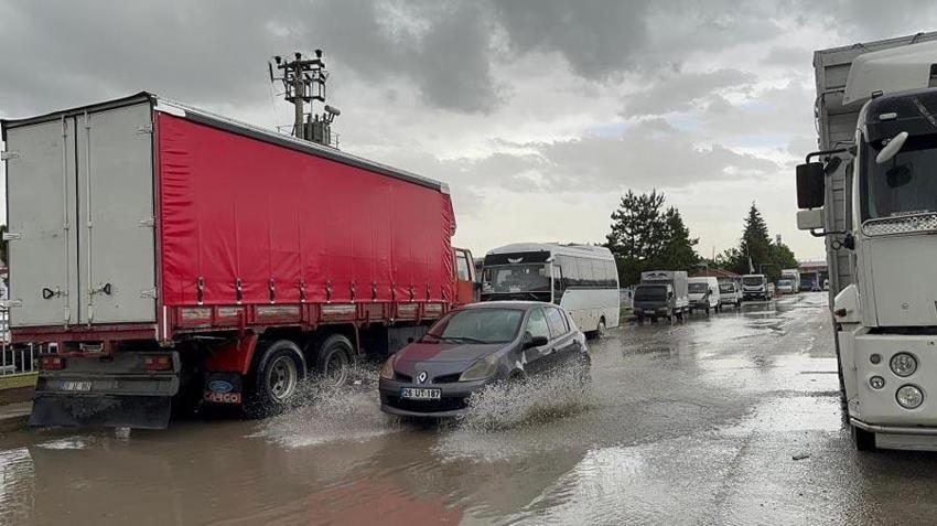 Meteoroloji son dakika uyarısında bulundu! Gök gürültülü sağanak yağışlar etkili olacak...
