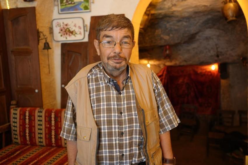 Gaziantep'in 'Terso Kemal'i gazeteleri ters okuyor