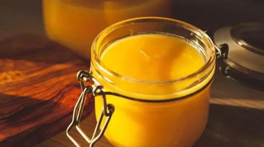 Reflüyü azdırmaz, mideyi ateş topuna çevirmez;  Tereyeğından 10 kat daha saf! Vücudu omega-3'e doyuruyor