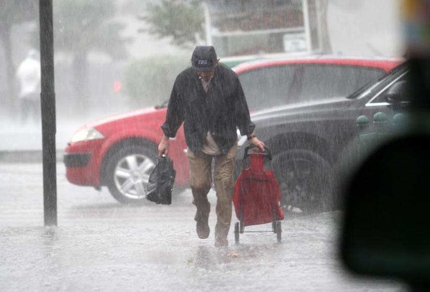 Hafta sonu hava durumu nasıl olacak? Meteoroloji'den gök gürültülü sağanak yağış uyarısı geldi