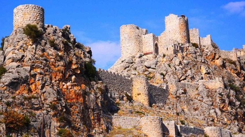 Adana'da Şahmeran'ın evi olarak biliniyor! Seyahatname'de adı geçiyor