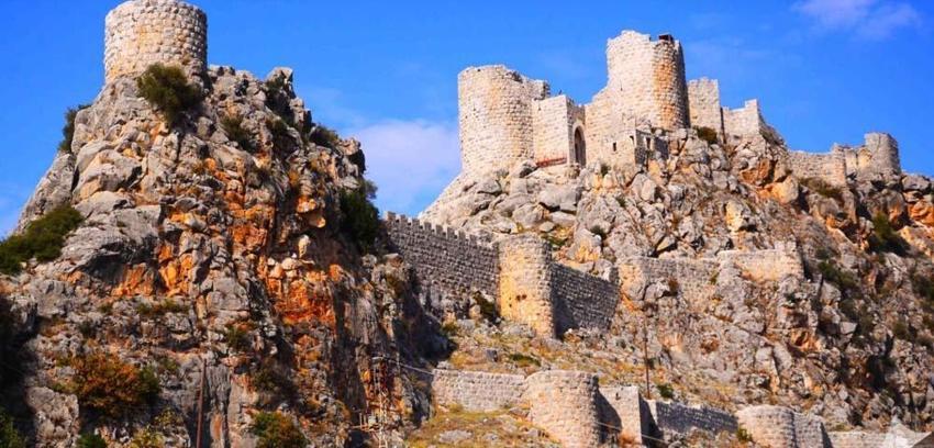 Adana'da Şahmeran'ın evi olarak biliniyor! Seyahatname'de adı geçiyor