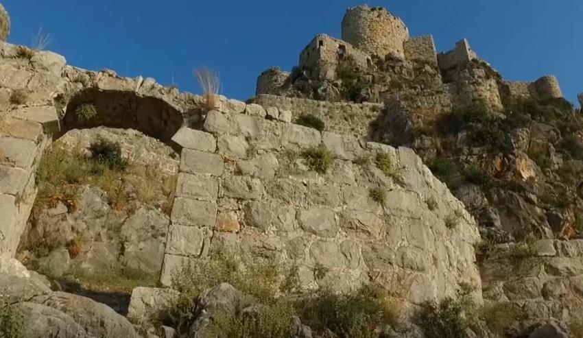 Adana'da Şahmeran'ın evi olarak biliniyor! Seyahatname'de adı geçiyor