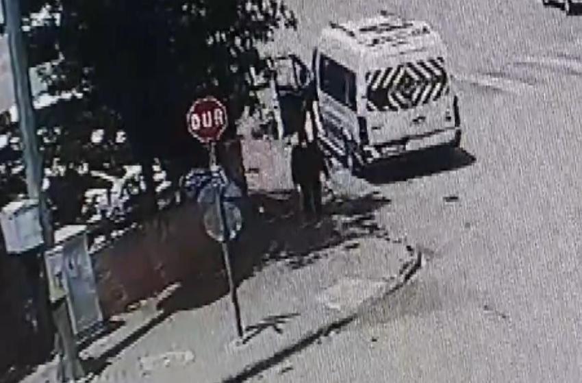 Servis şoförünü böyle öldürdü! Silahlı saldırı saniye saniye kamerada