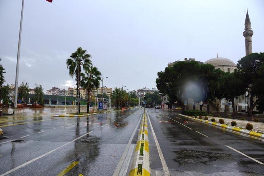 Meteoroloji son hava durumu raporunu yayınladı! Gök gürültülü ve kuvvetli sağanak yağışlar birçok ilde etkili olacak...