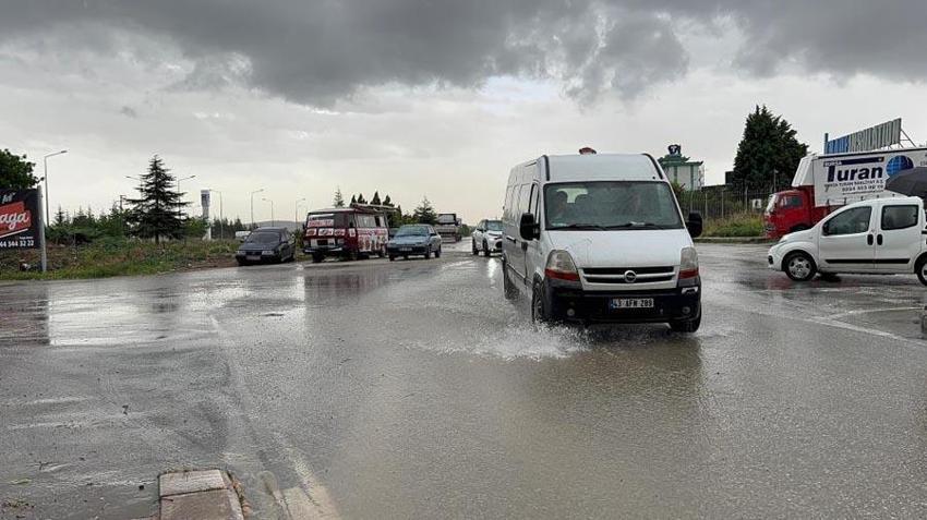 Meteoroloji son hava durumu raporunu yayınladı! Gök gürültülü ve kuvvetli sağanak yağışlar birçok ilde etkili olacak...