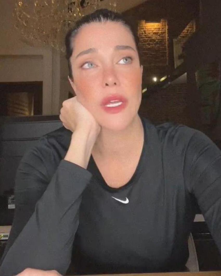 Deniz Akkaya'dan çarpıcı itiraf! "Yine olan bana oldu" deyip devlet korumasına alınan kızının durumunu anlattı! "Teyzem kızımı boğmaya kalktı"