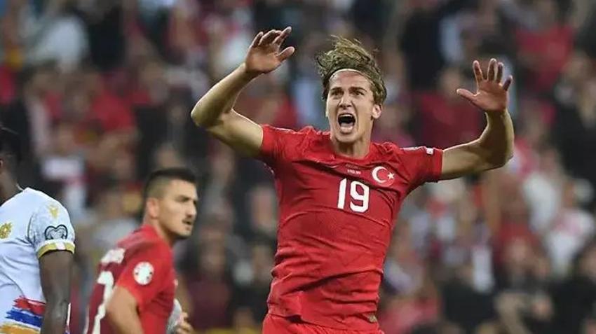 Bertuğ Yıldırım ile Ala Tokel fena yakalandı! Danla Bilic ve Doğan Alemdar aşkı patladı