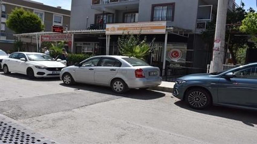 Sahte kimlikle araç kiralayıp yasa dışı işler yapılıyor! Sektör temsilcileri çözüm arıyor