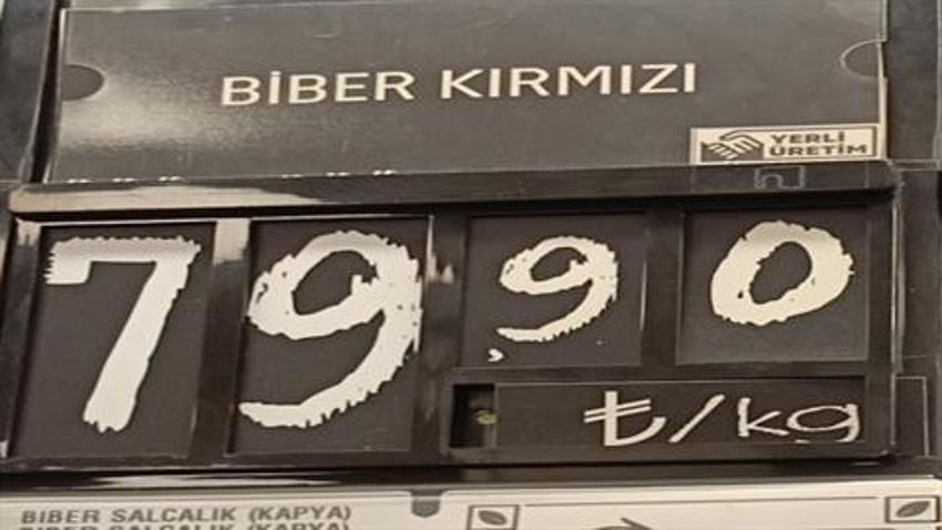 Tarlada kilosu 15, halde 20 lira olan kapya biber, markette 80 lira