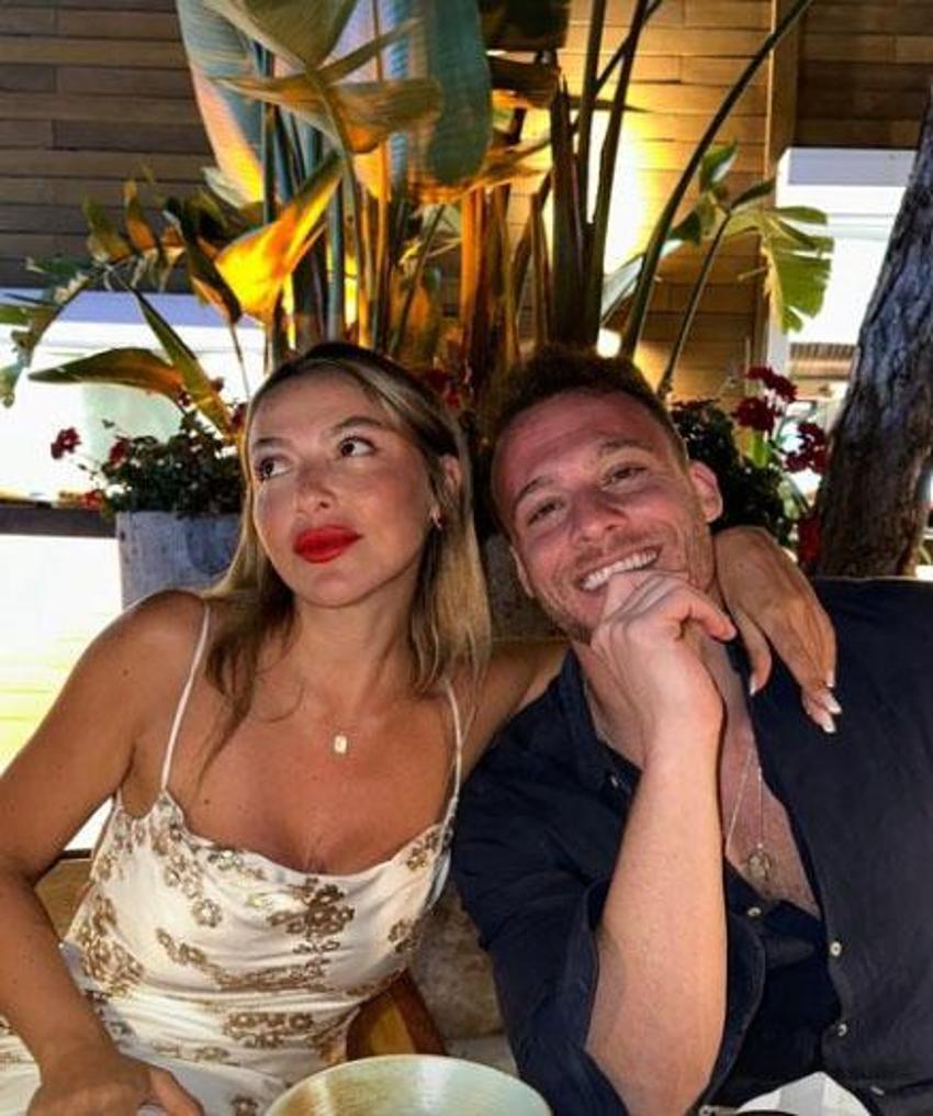  Hadise ve Kerem Bürsin aşk mı yaşıyor? Ünlü oyuncu son noktayı koydu
