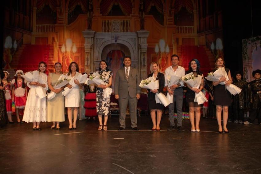 GKV’lilerin ingilizce müzikali büyüledi! Yüksek performans sergilediler