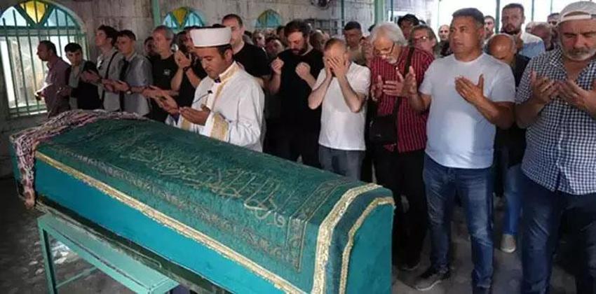 Ceza ve Sagopa Kajmer'in mesajları göz yaşarttı! 'Ölüm gününde düşmanlıklar ölür'