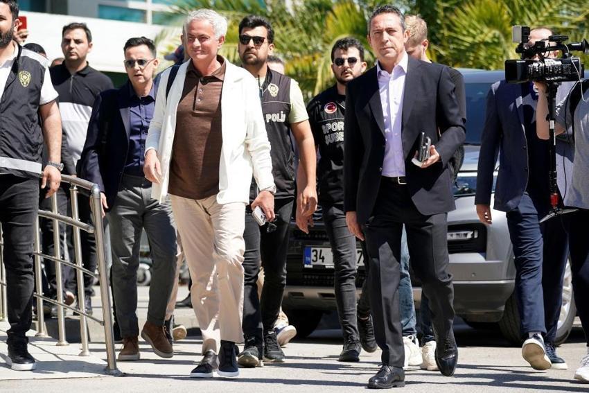 Mourinho'nun ilk transferi belli oldu! Galatasaray'a tarihi çalım, İlkay Gündoğan imzaya geliyor