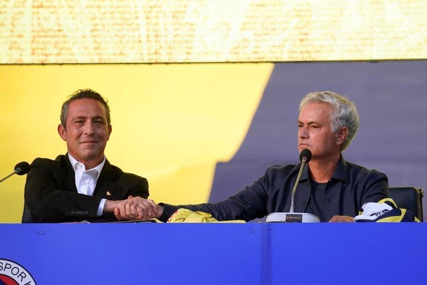 Mourinho'nun yapacağı ilk iş belli oldu! Herkes yıldız beklerken taraftar küplere binecek