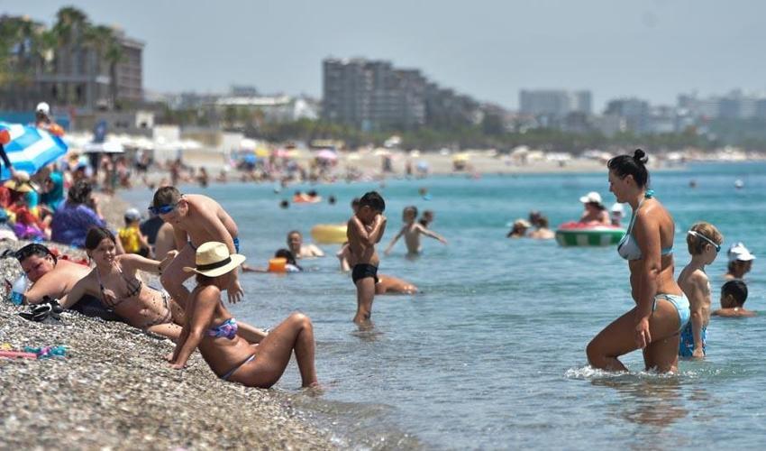 Yakıp kavuran sıcak havaların yerini gök gürültülü sağanak yağışlar alıyor! Meteoroloji son raporunu açıkladı 20 şehir için uyarı geldi