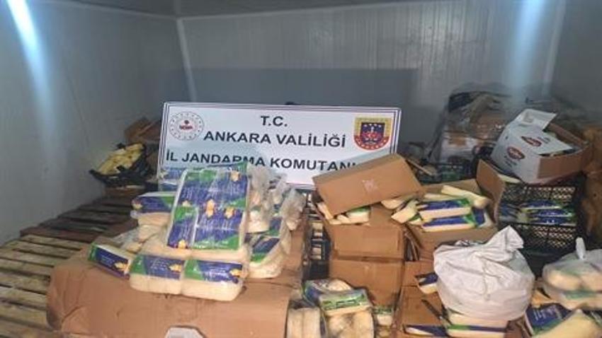 Fark edilmeseydi piyasaya sürülecekti! 300 ton 'sahte gıda maddesi' ele geçirildi