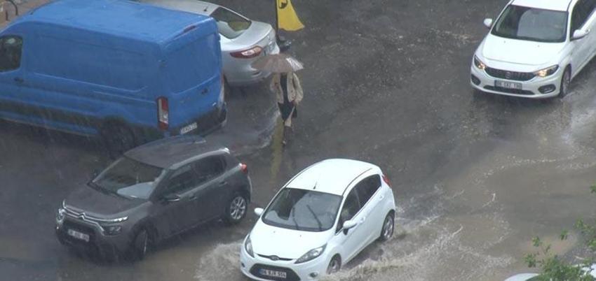 Meteoroloji son raporunu açıkladı! 33 şehir için kuvvetli yağış ve fırtına uyarısı 