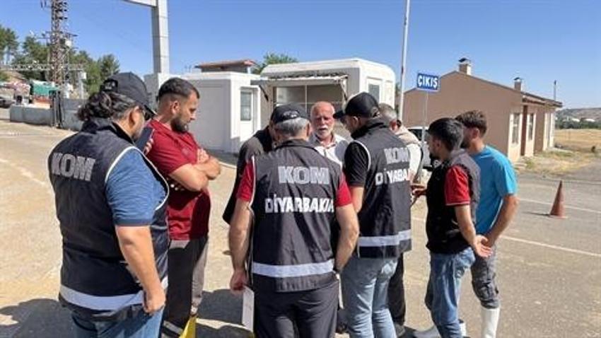 Diyarbakır'da kurban pazarında satıcılara sahte para uyarısı