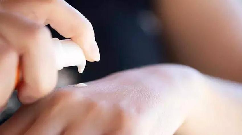 Cilt tahriş etmeden koruma sağlayan güneş koruyucu! Hassas cilt için birebir: Kremden daha iyi koruyor
