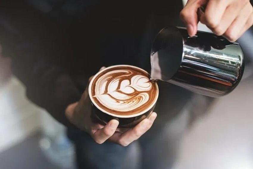 Latte, espressyo ya da kapuçino… İçtiğiniz kahve karakterinizi ele veriyor! En zekiler genelde o kahveyi tercih ediyor