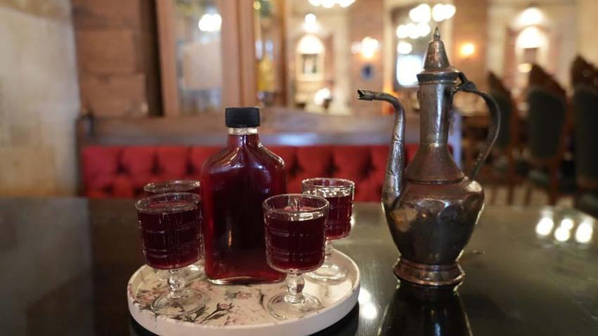 Gaziantep'te Reyhan otunun şerbete uzanan yolculuğu! “Hem doğal hem de ferahlatıcı”