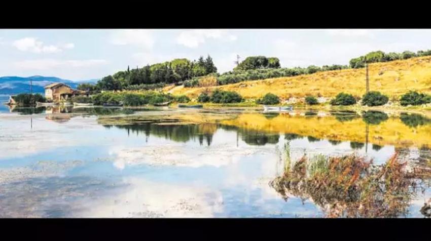 Marmara Gölü'nde balıkçılık yerine tarım yapılıyor! Kuraklık gölü kuruttu