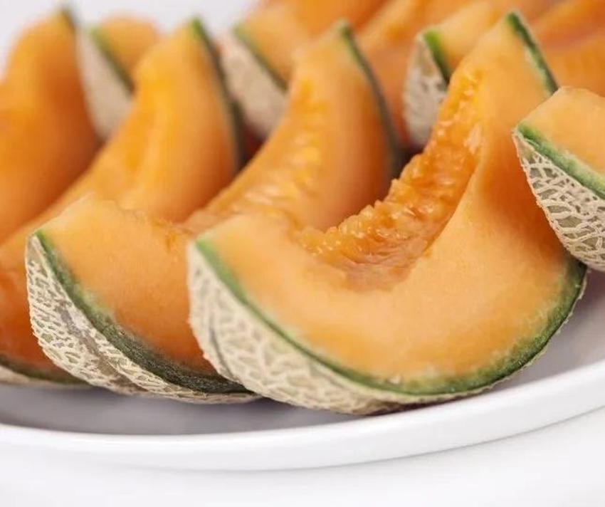 Kavun seçmek için ilk bunu yapın; Manava markete bal gibi kavun seçmek için sormanız gereken tek soru var! Olgun kavun nasıl anlaşılır?