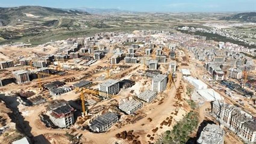 Bakan Özhaseki: Adıyaman İndere'de 16 bin 433 konut yapacağız