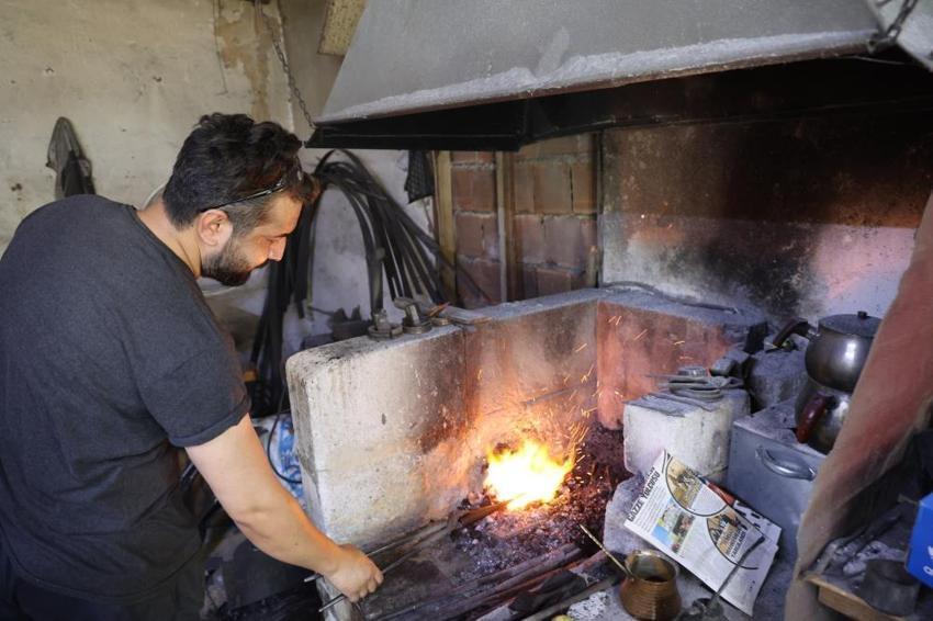 Adana'nın tescilli Tapan bıçaklarında kurban bayramı mesaisi