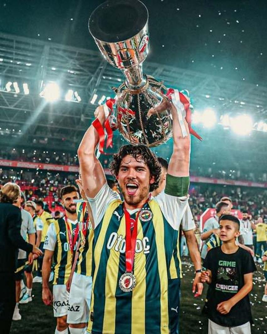 Fenerbahçe'ye Ferdi Kadıoğlu piyangosu!