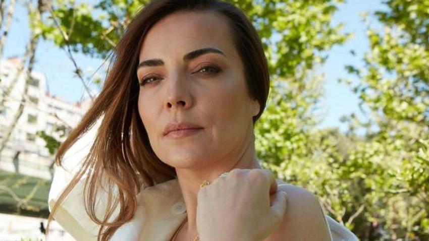 Beyin ameliyatı olmuştu! Burcu Kara ailesiyle yurt dışına tatile çıktı